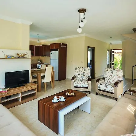 Sleeps 6 Pool Air Con Wifi Villa